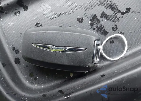 2021 Chrysler Pacifica Hybrid Touring z USA, uszkodzony, nr VIN 2C4RC1R74MR544663